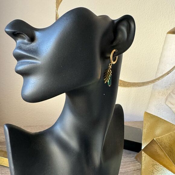 Bohemian wheatāearningāN565 - Picture 3 of 4